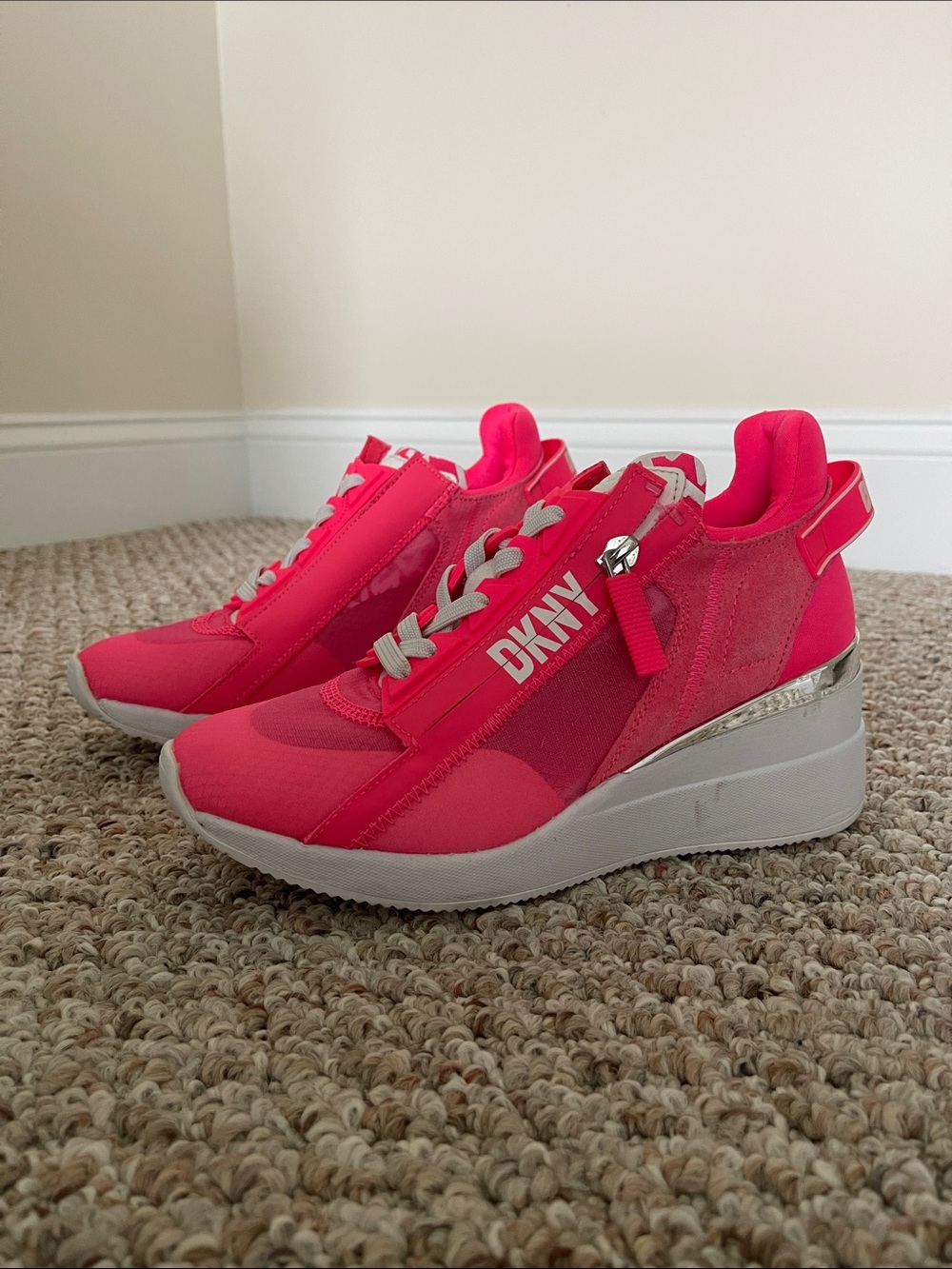 DKNY Hot Pink Platform Sneakers with Silver Accent 36 Woman’s 6 - Picture 6 of 7